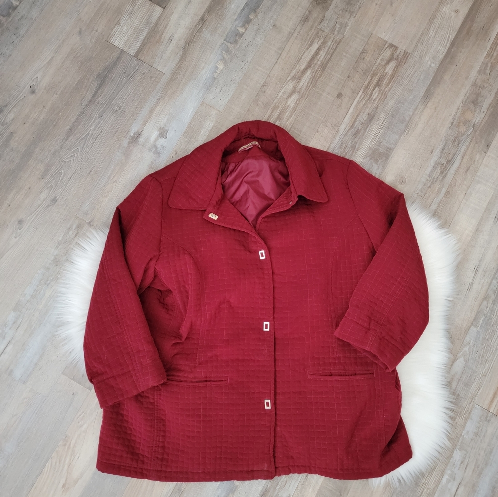 Tudor Court by Haband Red Quilted Snap Button Jacket Size 2X - Picture 10 of 14